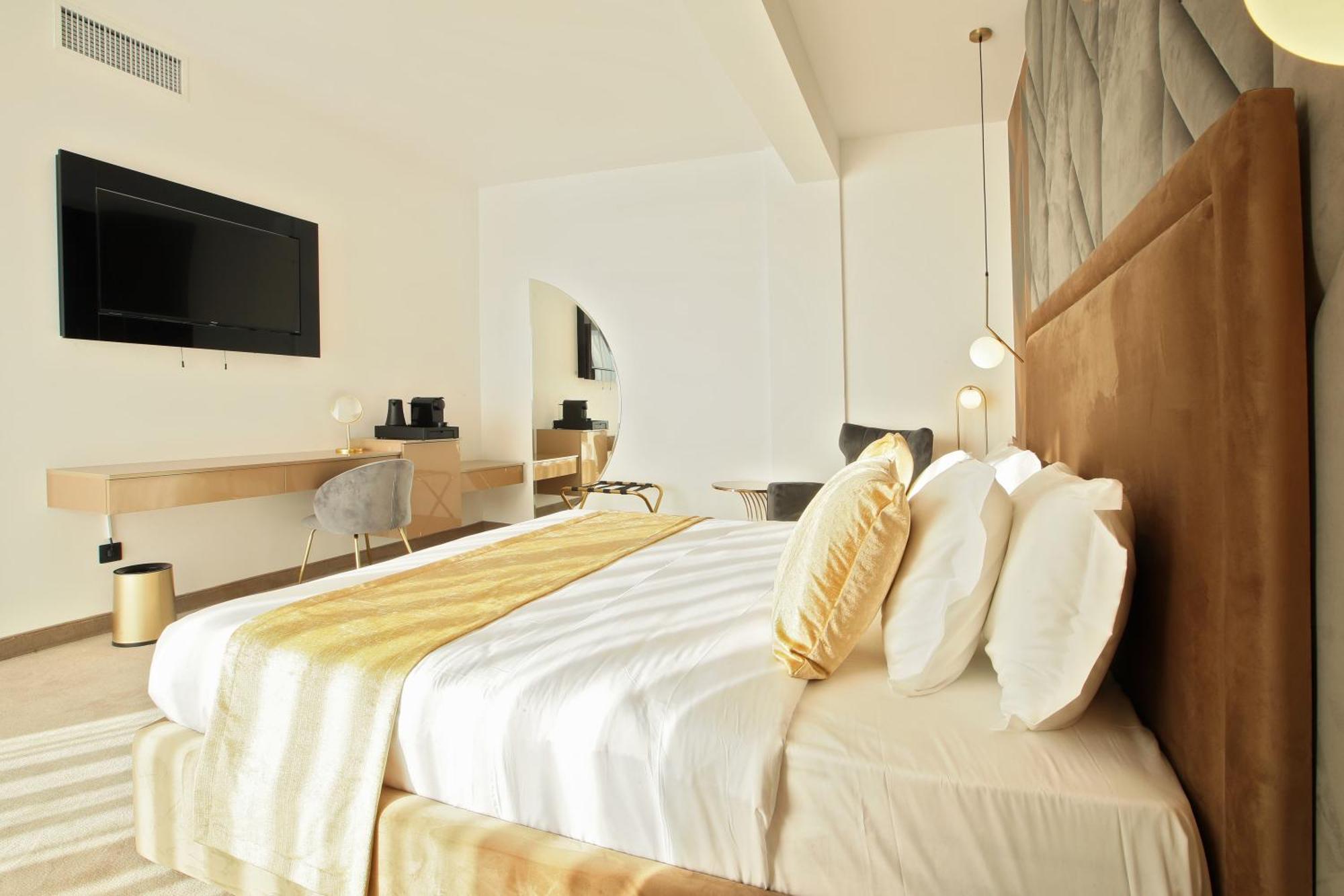 אורדאה Hotel Artemis מראה חיצוני תמונה